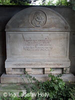 František Ondrúšek, hrob, Městský hřbitov, Bystřice pod Hostýnem