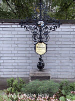 Hanuš Schwairer, hrob, Městský hřbitov, Bystřice pod Hostýnem